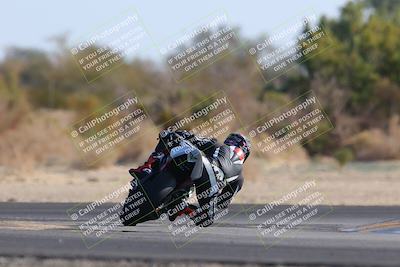 media/Dec-18-2022-SoCal Trackdays (Sun) [[8099a50955]]/Turn 7 Backside (1125am)/